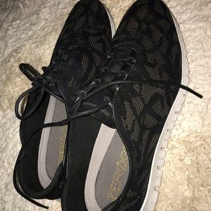 Cole Haan Women shoes !